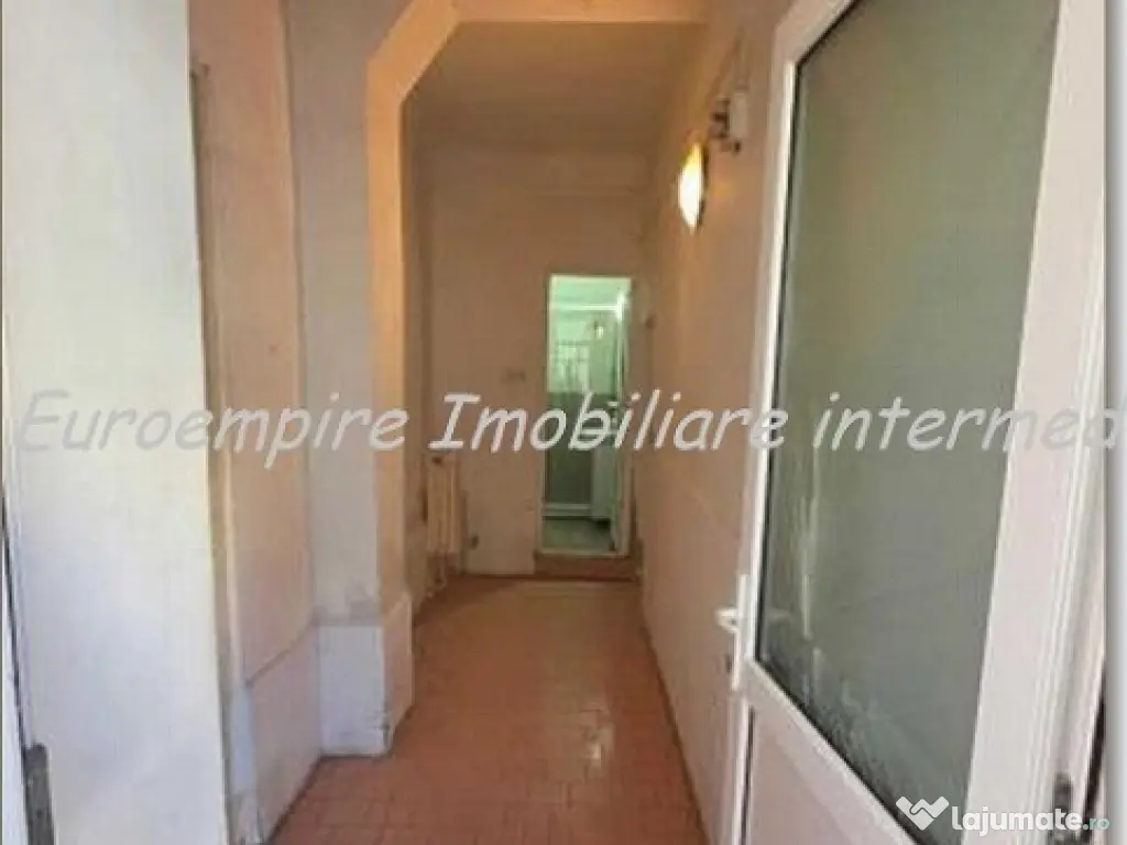 Apartament 4 camere Piata Ovidiu 