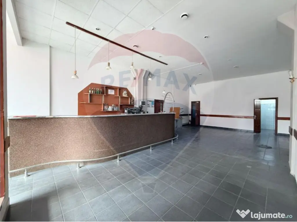 Spațiu comercial 100 mp de închiriat, parter, zona Pia?... 