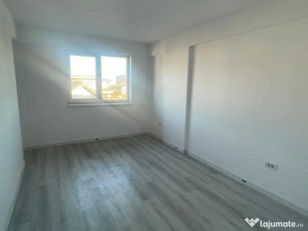 2 camere, etaj 1, 2 sau 3, bloc cu lift, Zona Diamantului–Safirului