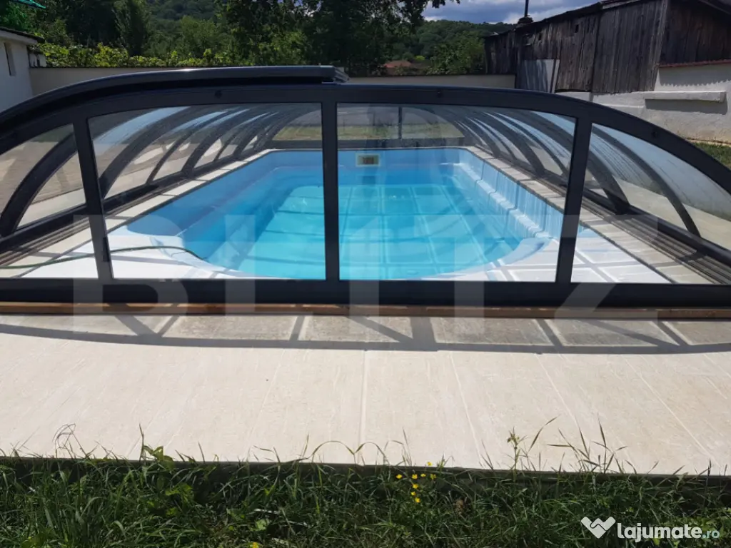 Casă cu 3 camere în Hunedoara – priveliște, piscină ș