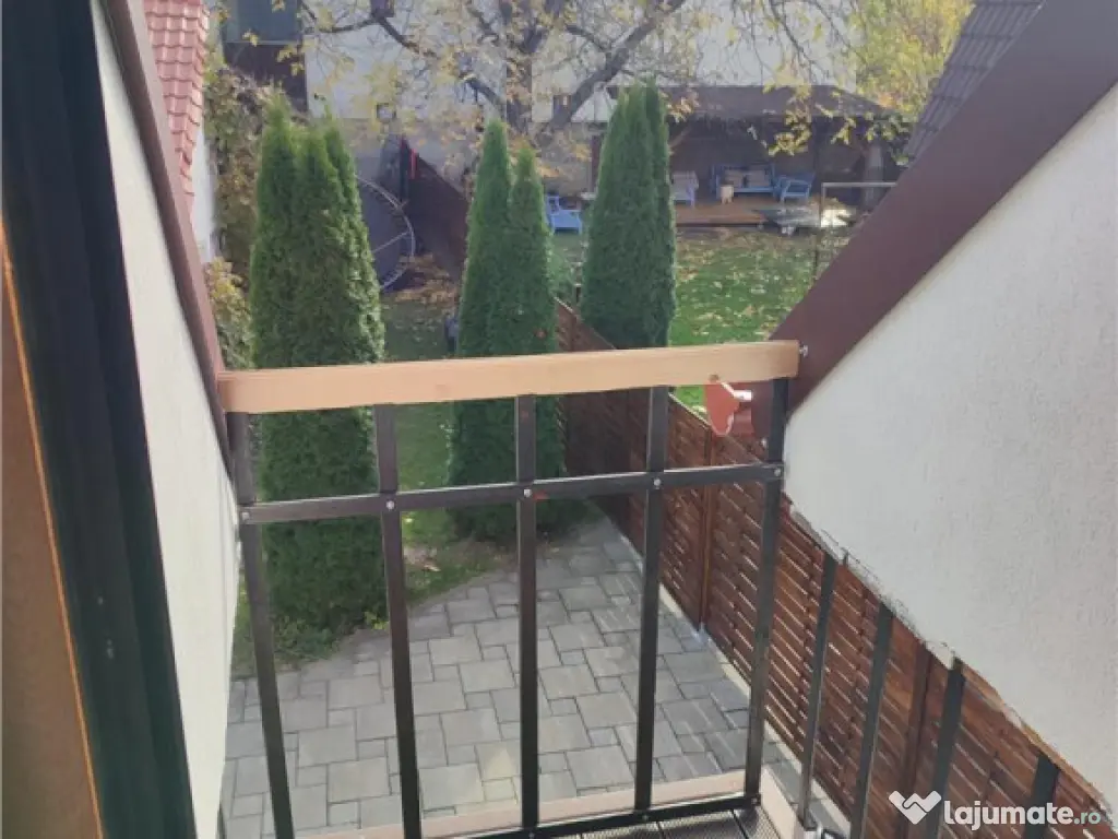 Apartament modern la curte 