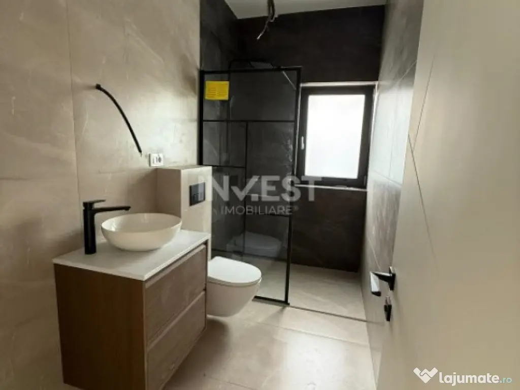 CASA INDIVIDUALA, 4 CAMERE, 2 BAI , 540 mp teren, MIROSLAVA- 