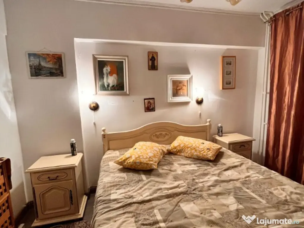 Apartament 3 camere decomandat, etaj intermediar, zona Garii