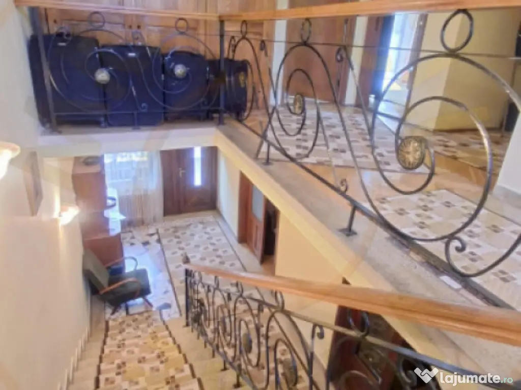 Casa Centrala de vanzare - Strada Rahovei Pitesti 