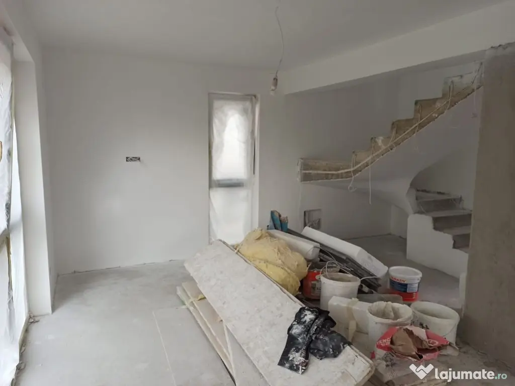 Vila ind.3cam+2bai+2parcari+192mp curte/centru Popesti-Le... 