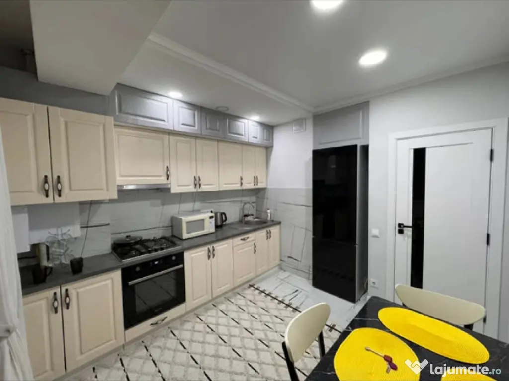 Garsoniera de inchiriat in Piata Alba Iulia