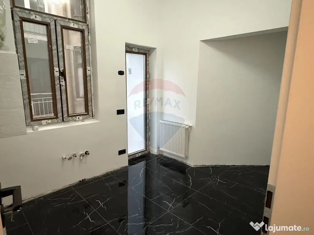 VANZARE Apartament cu 3 camere in zona Dacia