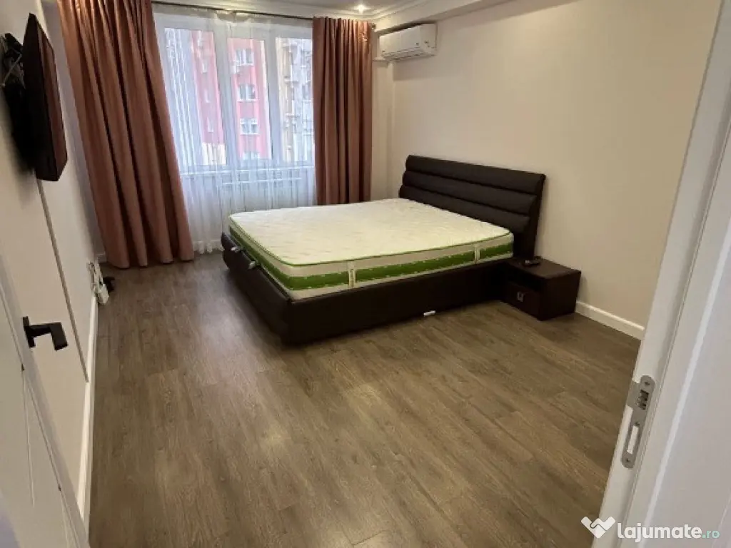 Garsoniera de inchiriat zona Titan