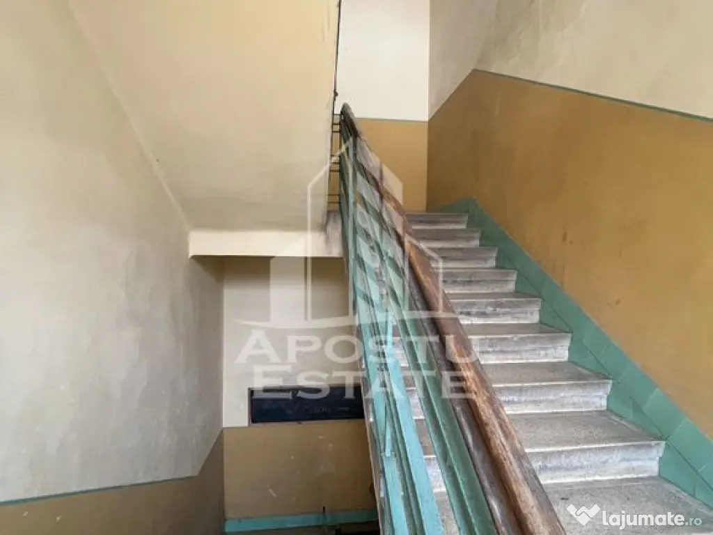 De VÂNZARE - apartament 3 camere zona Maria 