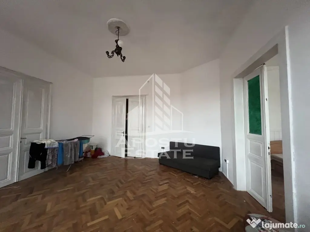 De VÂNZARE - apartament 3 camere zona Maria 