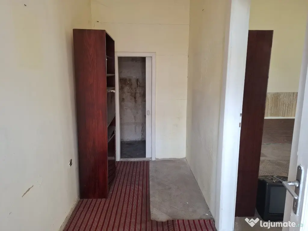 Vand apartament 3 camere Horia 