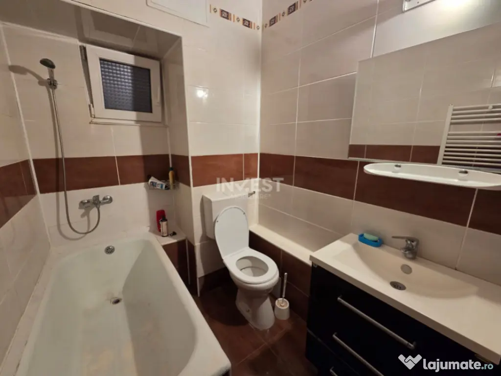 APARTAMENT 3 CAMERE-DACIA 