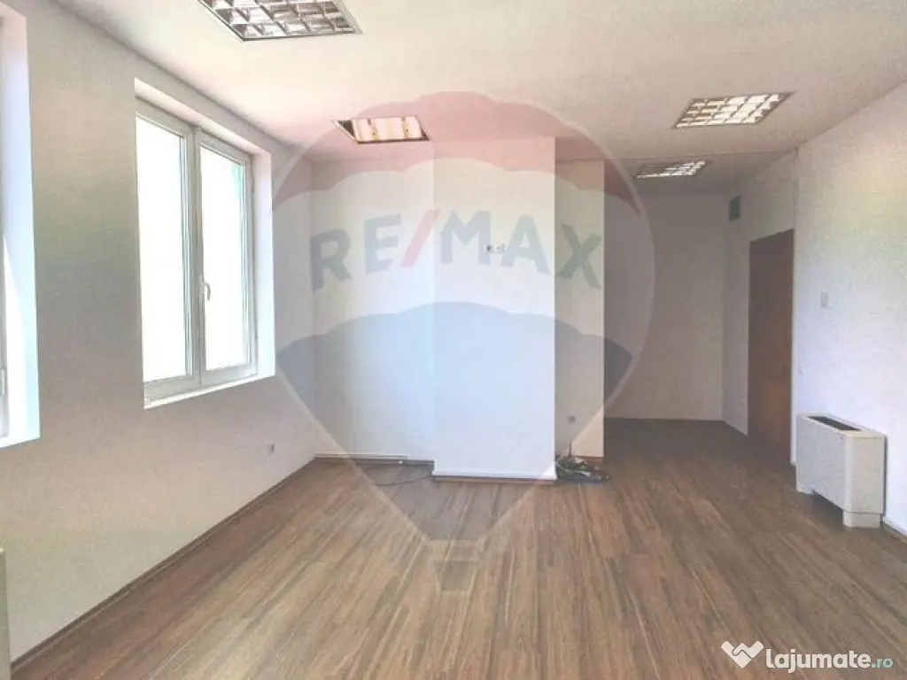 Birou de închiriat în Brașov zona centrală în clădi...
