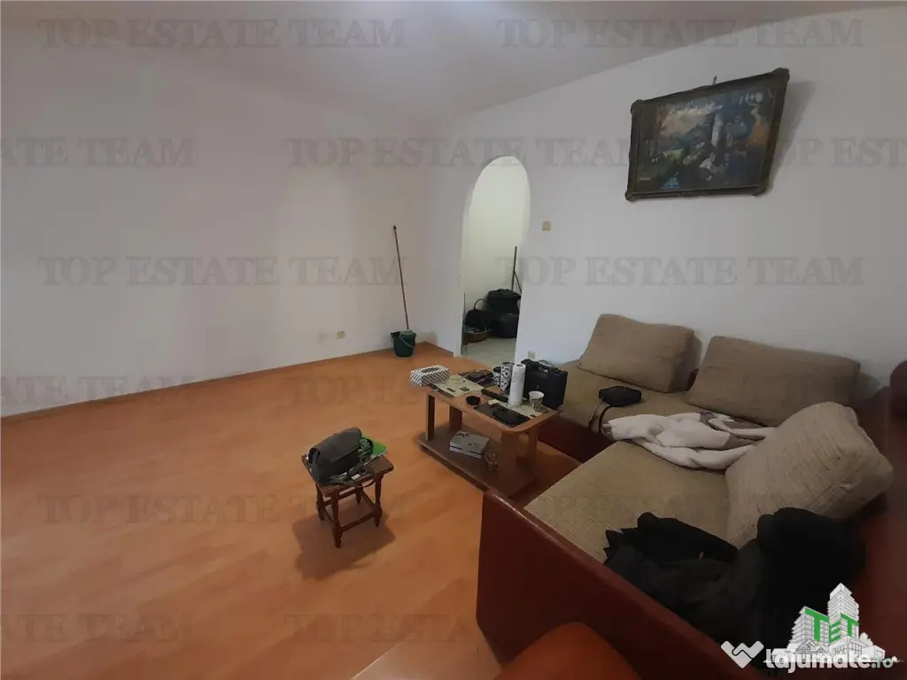 Bd Basarabiei -Parcul National- Garsoniera in bloc Anvelo 