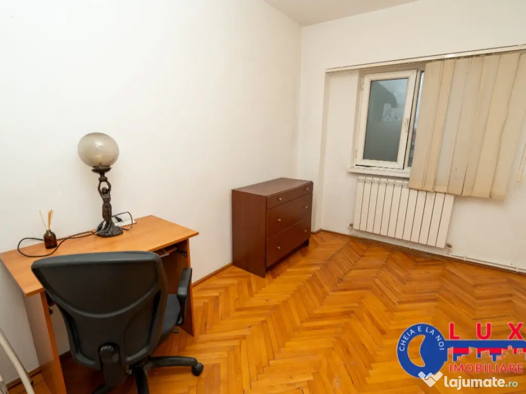 ID 3632 - Apartament 3 camere de vanzare -Str. Mircea Voda