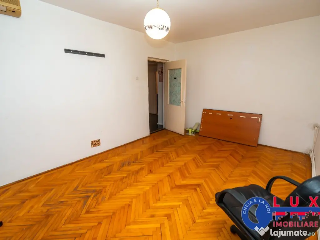 ID 3632 - Apartament 3 camere de vanzare -Str. Mircea Voda