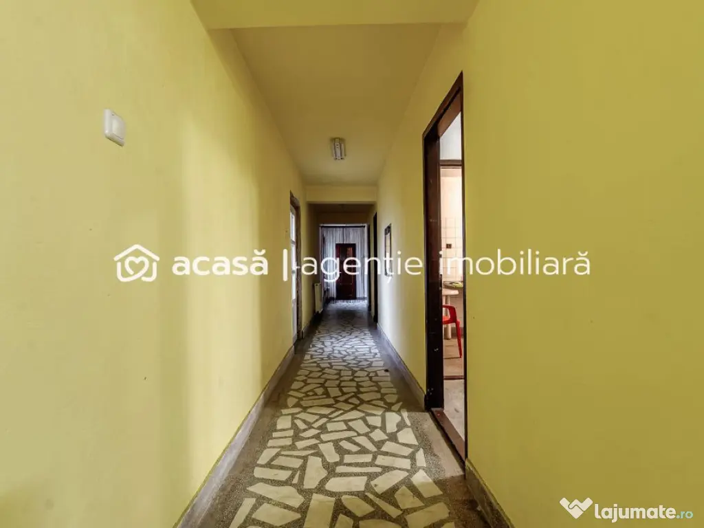 Clădire potrivită pentru proiecte educaționale sau de ... 