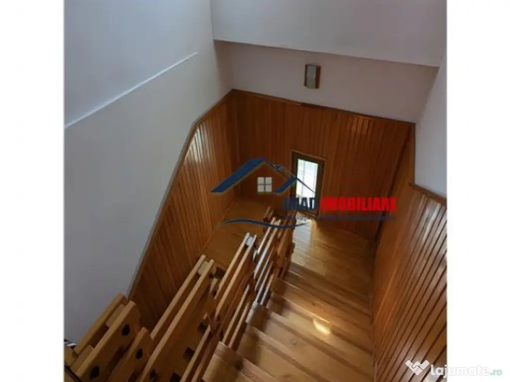 Vila Impresionanta cu peisaj de poveste Teren 12.000 mp - C 