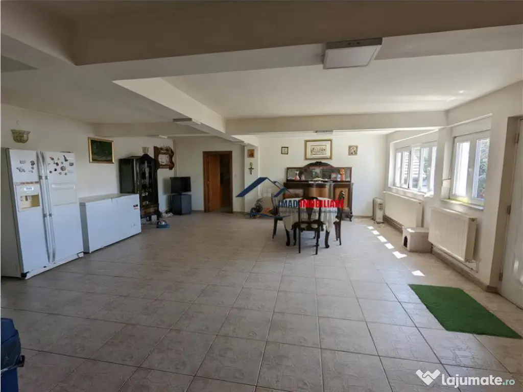 Vila Impresionanta cu peisaj de poveste Teren 12.000 mp - C 