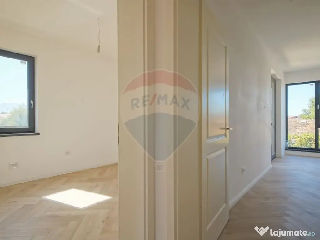 Casă / Vilă cu 5 camere de vânzare