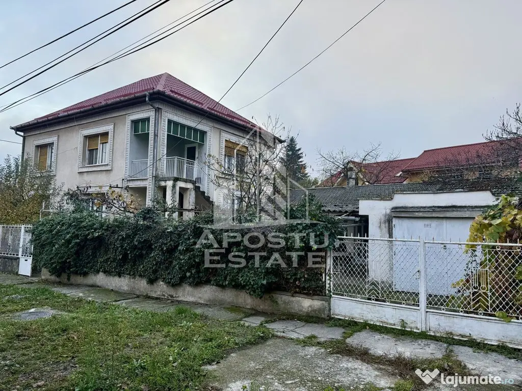 Casa individuala cu 2 fronturi stradale, teren 480mp, zon...