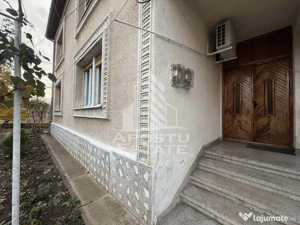 Casa individuala cu 2 fronturi stradale, teren 480mp, zon...