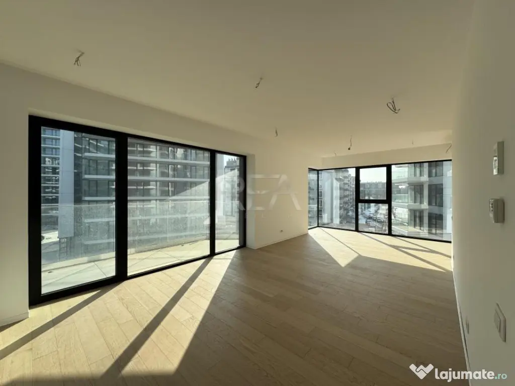 4 camere în One Lake Club lângă Promenada Mall