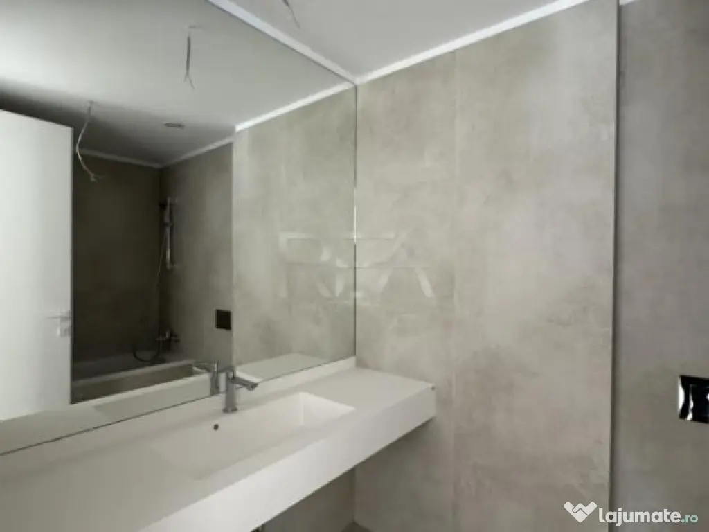 4 camere pe malul lacului in One Lake Club 