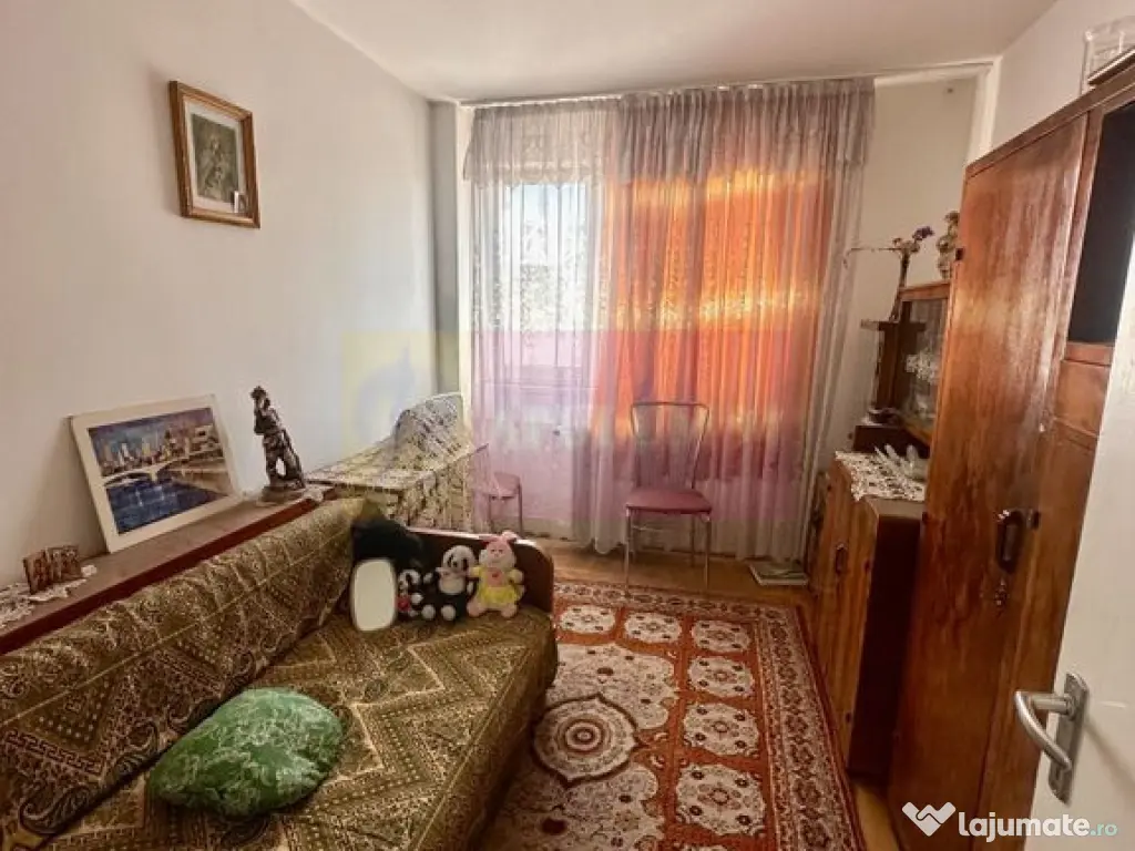 Apartament 3 camere Baba Novac- stradal-superpret 