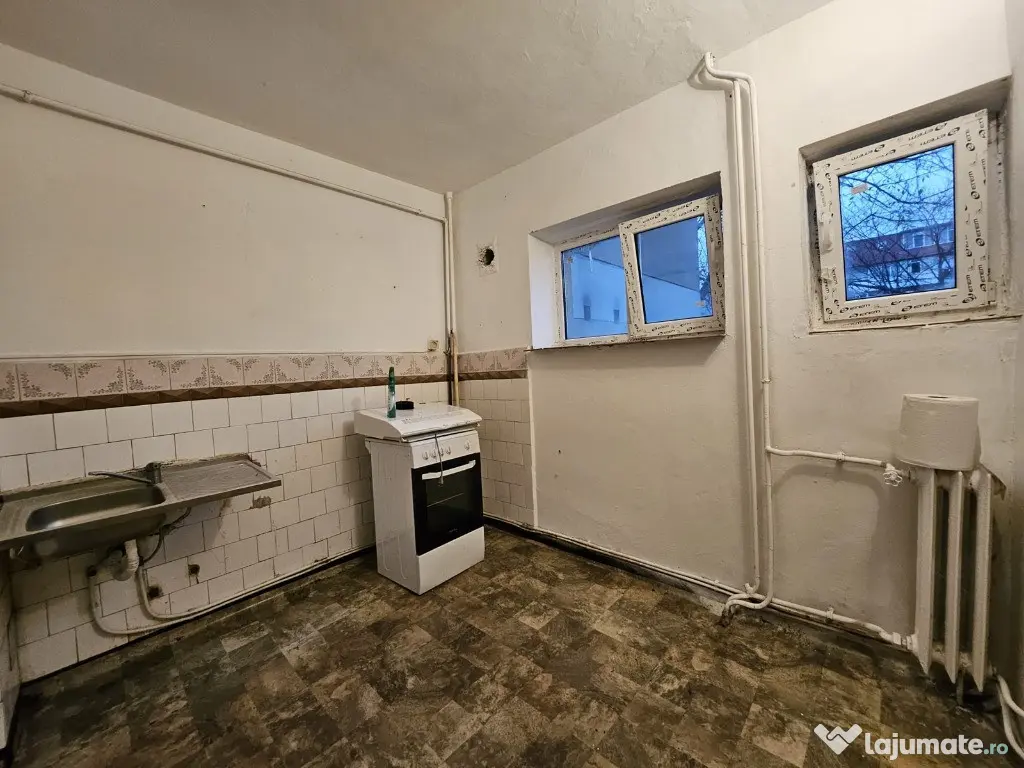 Ap 3 cam, Razboieni, cf 1, et 1, coaja, 72500 euro 