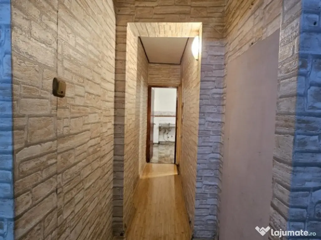 Ap 3 cam, Razboieni, cf 1, et 1, coaja, 72500 euro 