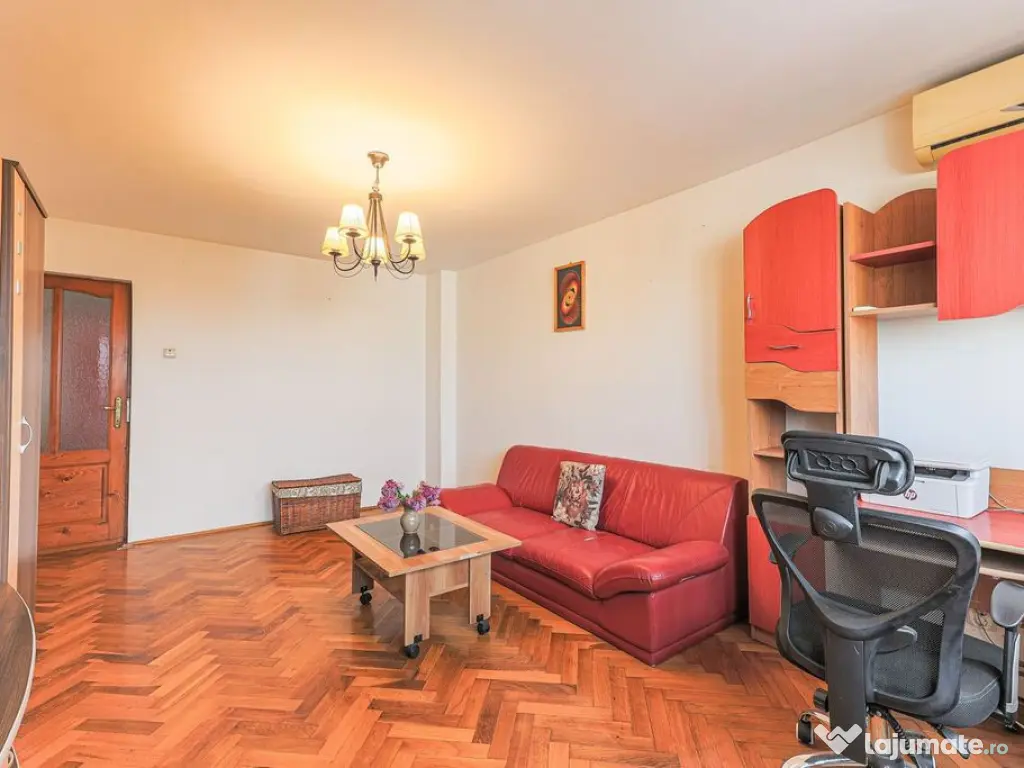 Vandut! Apartament 2 camere, decomandat, 64 mp, etaj 4/4 