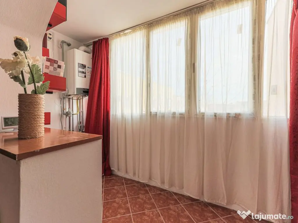 Vandut! Apartament 2 camere, decomandat, 64 mp, etaj 4/4 
