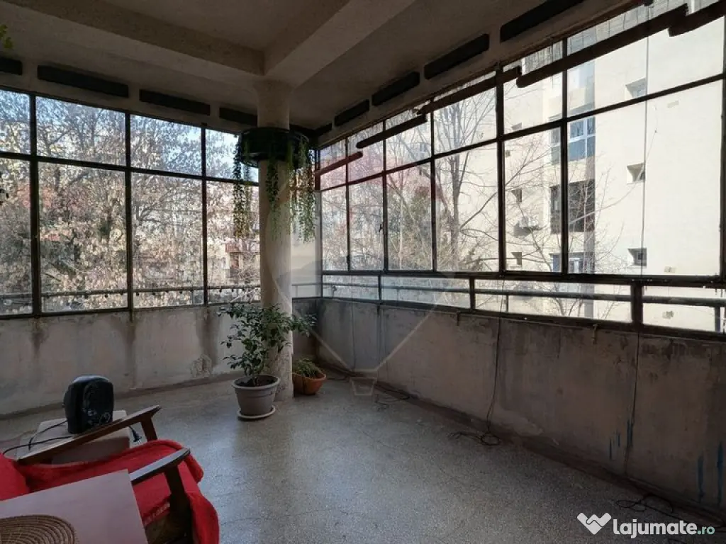 Vânzare Casă / Vilă cu 11 camere în zona Iancului 