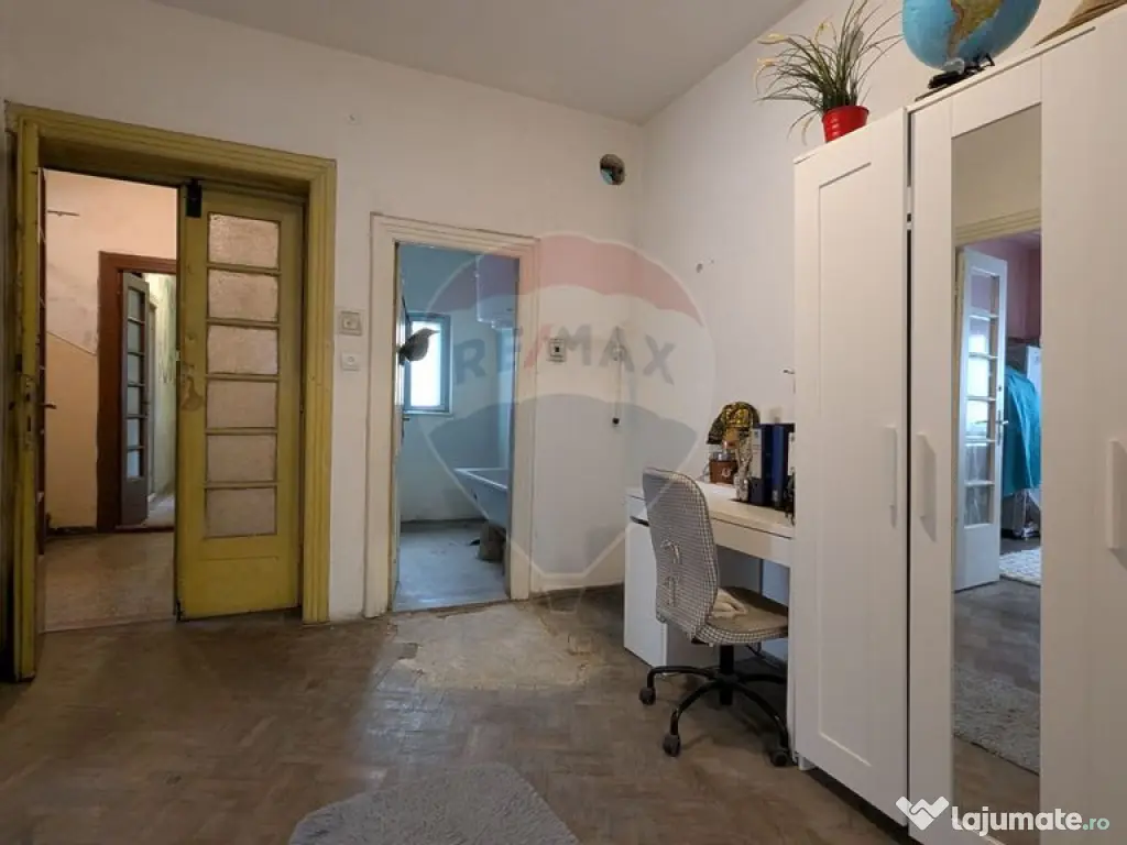 Vânzare Casă / Vilă cu 11 camere în zona Iancului 