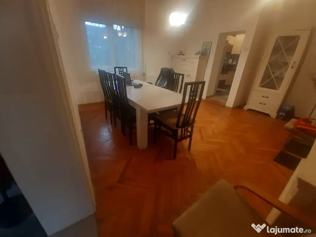 Central, casa 3 camere