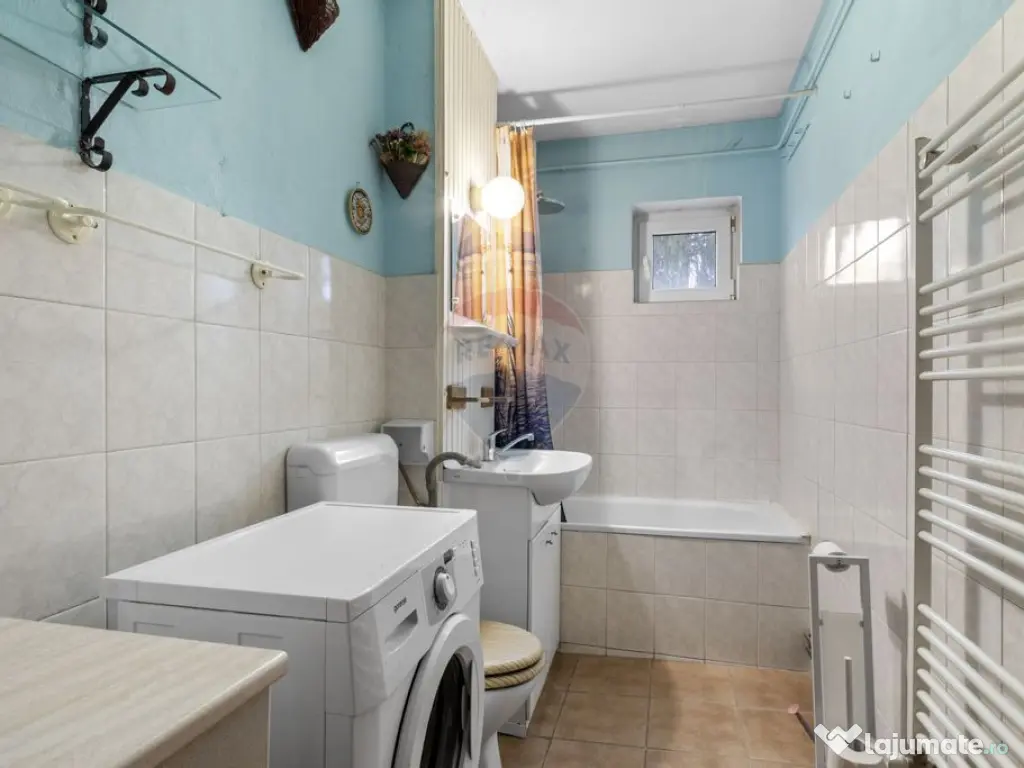 Apartament cu 3 camere de vânzare în zona Aurel Vlaicu