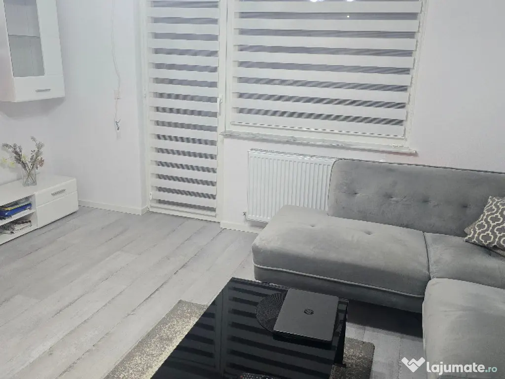 Vand apartament 3 c. dec.,Deva, Imp.Traian, etaj 1, mobilat, PARCARE 
