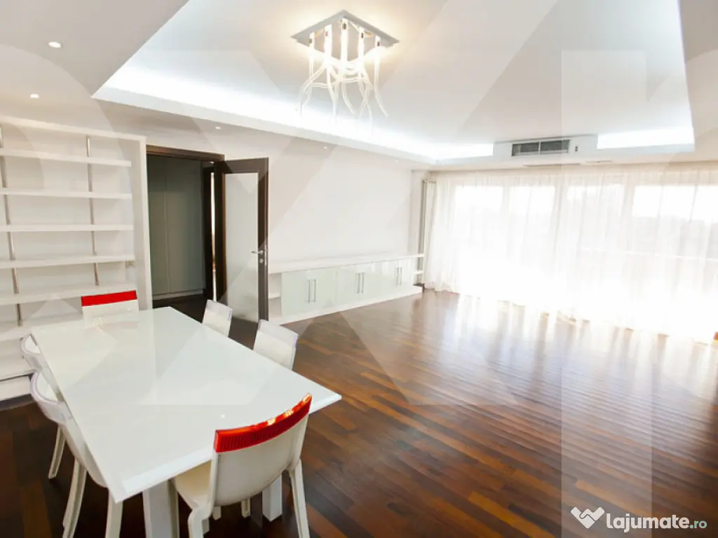 Apartament 4 camere de vanzare- zona Eminescu, bloc nou, foa