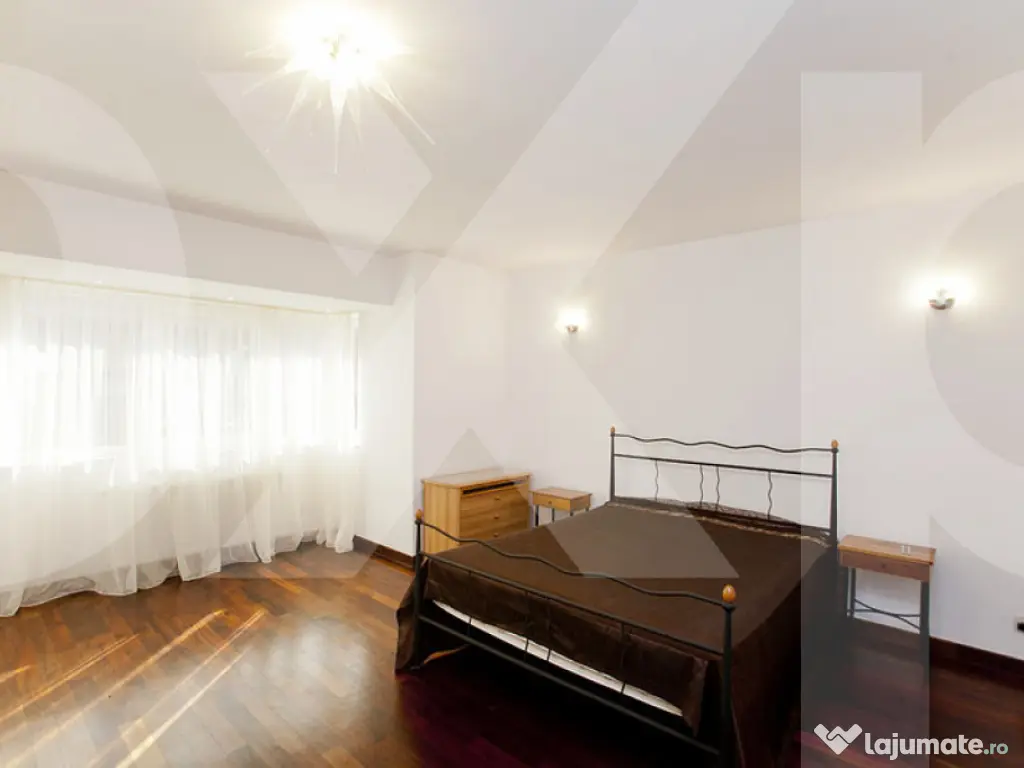 Apartament 4 camere de vanzare- zona Eminescu, bloc nou, foa