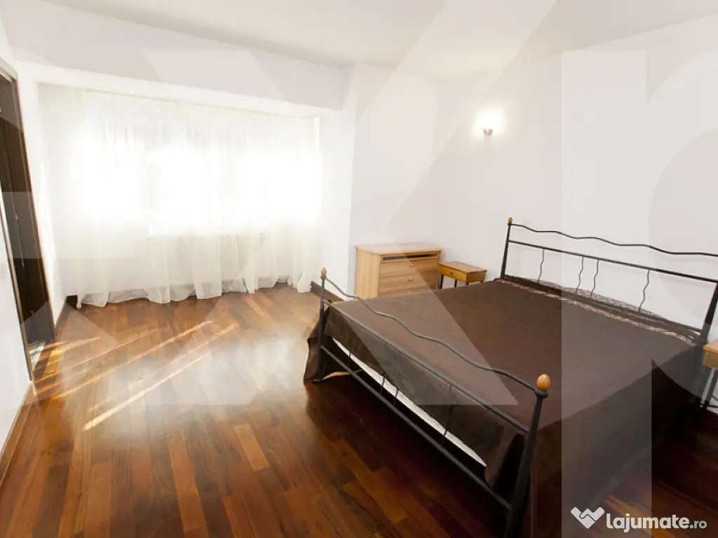Apartament 4 camere de vanzare- zona Eminescu, bloc nou, foa
