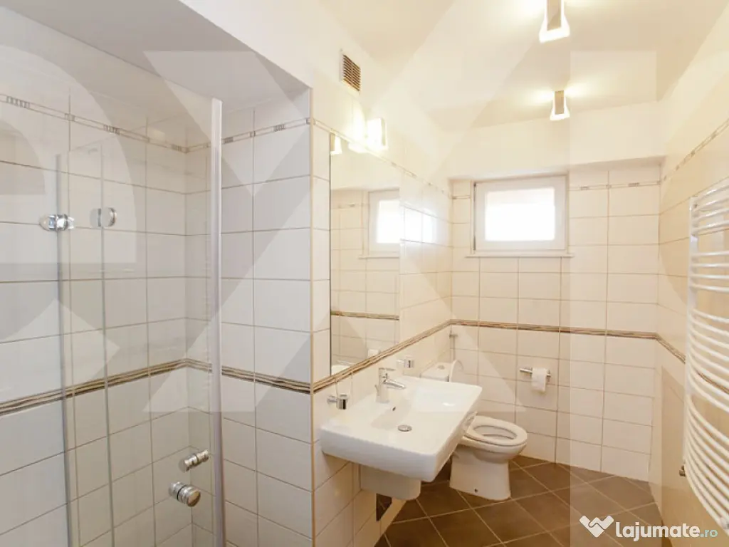 Apartament 4 camere de vanzare- zona Eminescu, bloc nou, foa