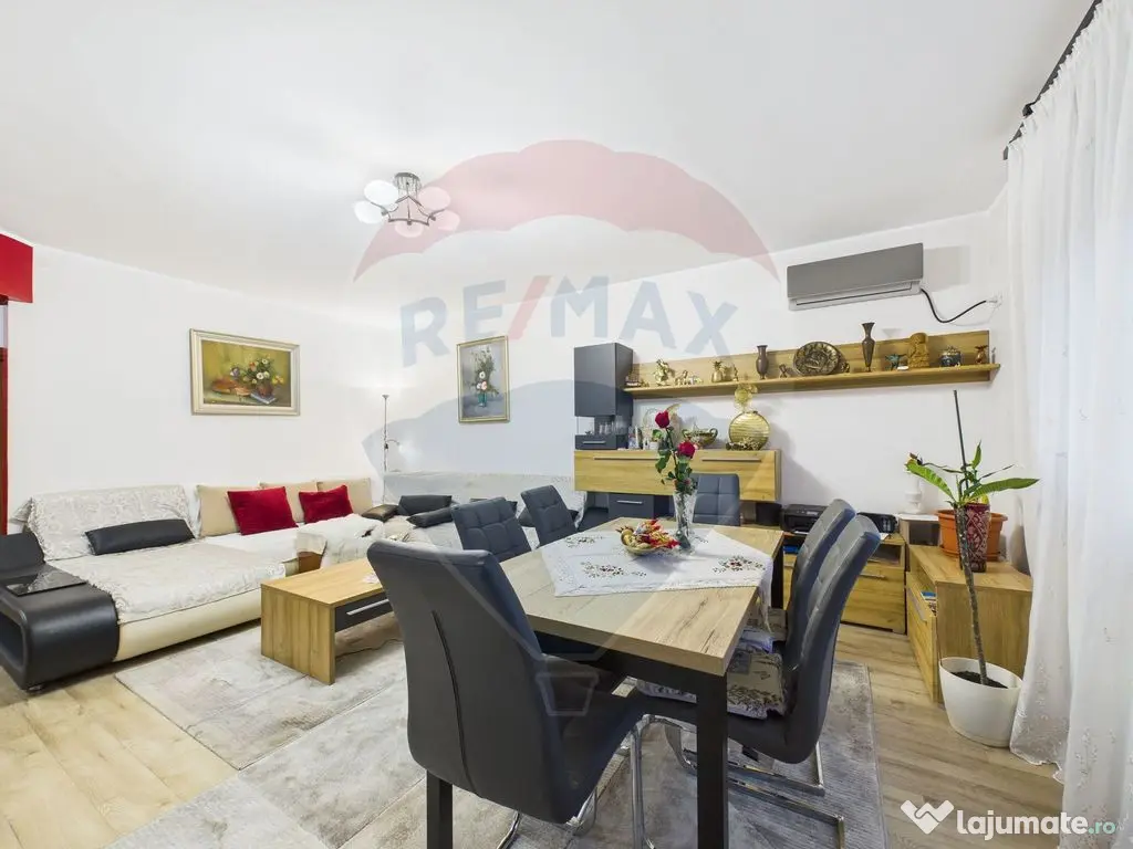 Casă / Vilă cu 5 camere de vânzare în zona Central 