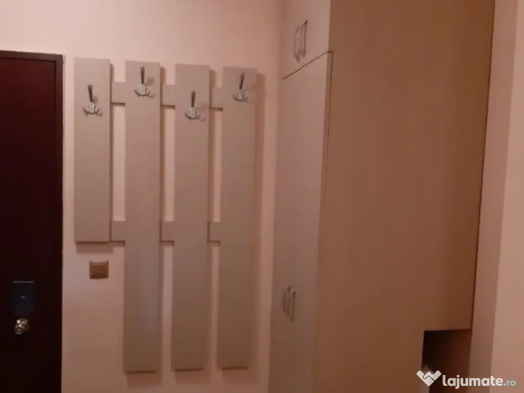 Garsoniera zona Eroii Revolutiei