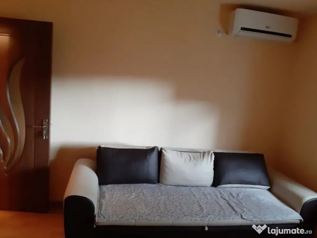 Garsoniera zona Eroii Revolutiei