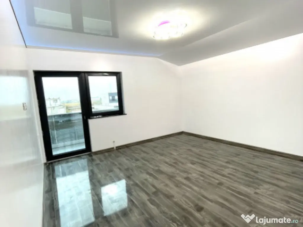 Vila P+M, 5 Camere, 450 mp teren, Midia Sat