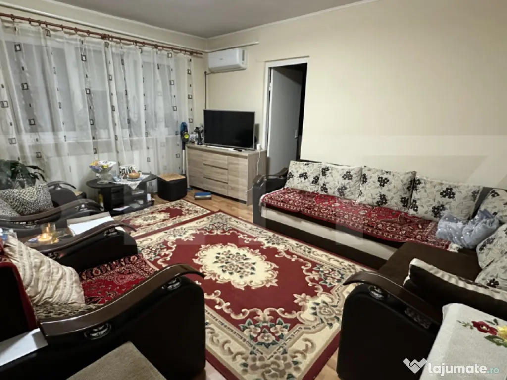 Apartament semidecomandat cu 2 camere, zona Velenta