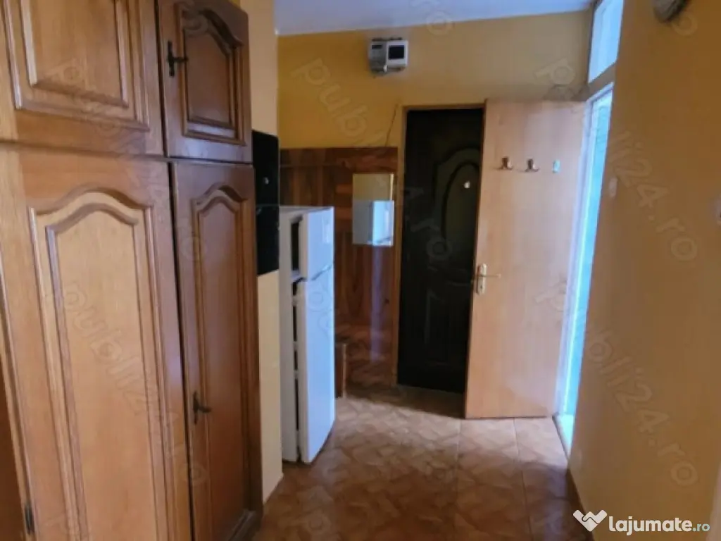 Tineretului poenari etaj 4