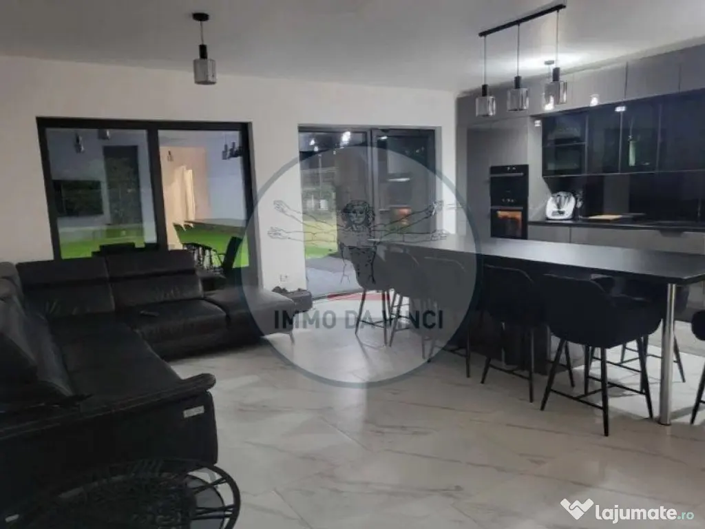 Casa cu PISCINA 248 mp utili + 580 mp teren si 2 garaje -...
