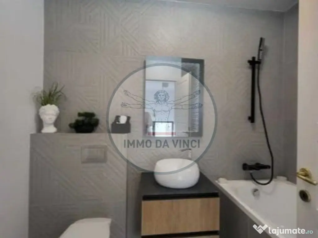 Casa cu PISCINA 248 mp utili + 580 mp teren si 2 garaje -...